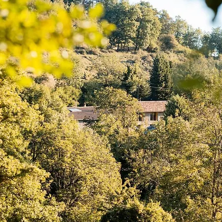Ecogite En Pleine Nature